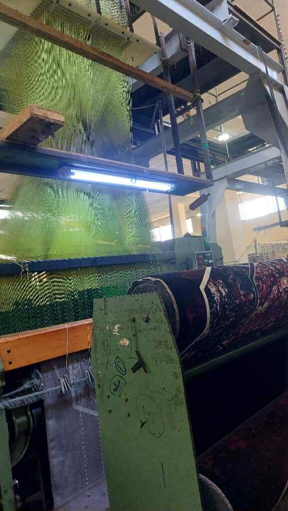 2Van De Wiele VMM 22 Velvet Looms And 2 Van De Wiele MPS 32 Velvet Looms Total 4 Looms